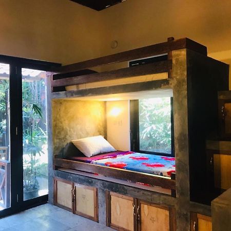 Ngeluwungan Boutique Hostel Canggu  Ngoại thất bức ảnh